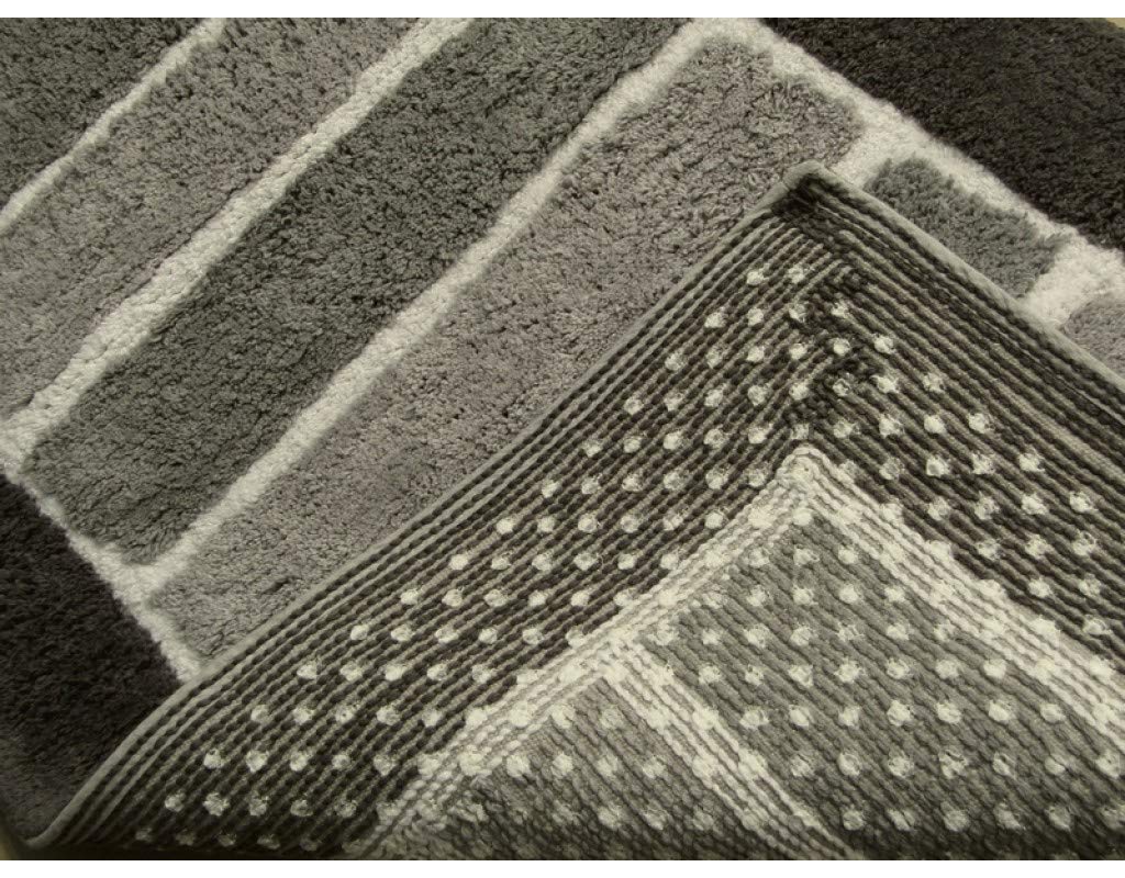 Tappetino Bagno Colorato in Morbido Pelo Lungo ed Righe in Rilievo